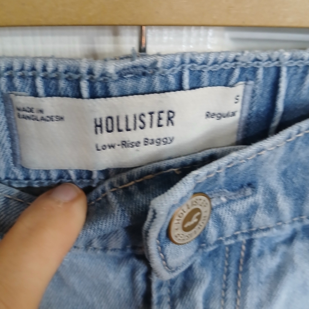 Hollister Low Rise Lightwash Baggy Jeans Distressed Jeans Comfort Casual Denim - Picture 3 of 6